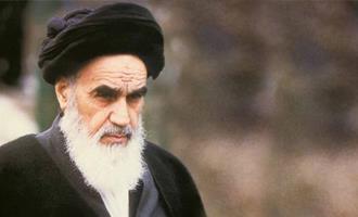 رهبر معظم انقلاب اسلامی :امام خمینی (ره) ، شخصیتی مومن ، متعبد و انقلابی بودند.