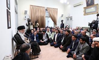 رهبر انقلاب اسلامی در دیدار جمعی از مسئولان و دست‌اندرکاران حج مطرح کردند؛ پیام‌های سیاسی حجِ انقلاب اسلامی را به دنیای اسلام برسانید